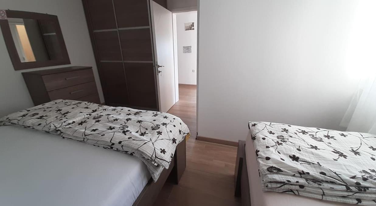 Apartments Villa Ravlic Makarska Exterior foto